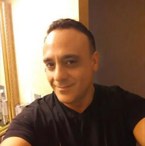 Meet your Posher, Carlos